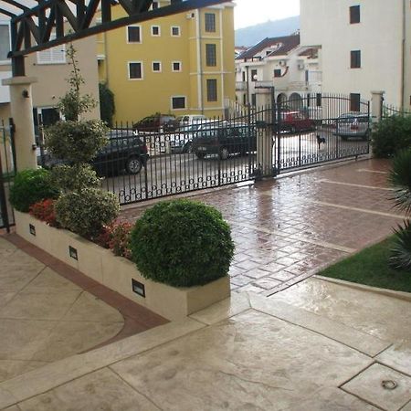 Apartmani Mirenza Budva Eksteriør billede